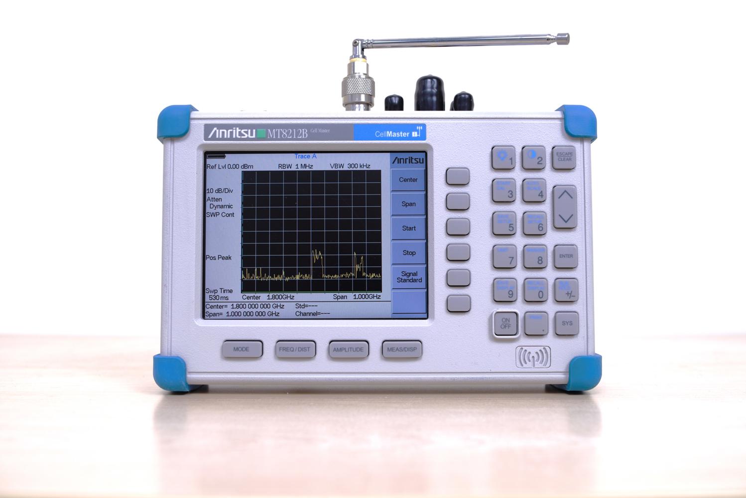 Анализатор спектра - VNA Anritsu MT8212B